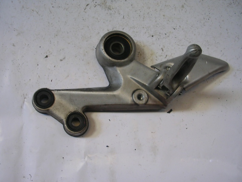 SUPPORTO PEDANA COMPLETO SINISTRO DUCATI MONSTER S2R800