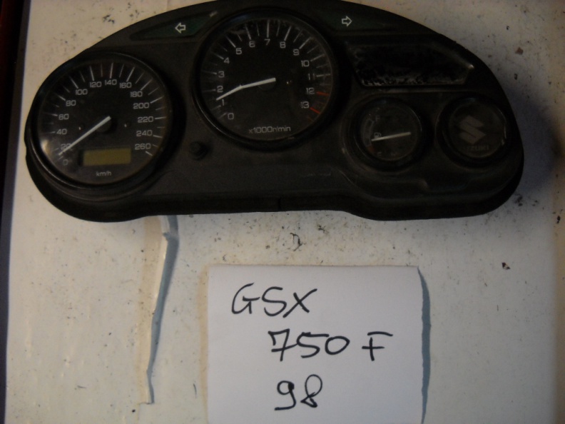 CRUSCOTTO STRUMENTAZIONE SUZUKI GSX 750 F 98