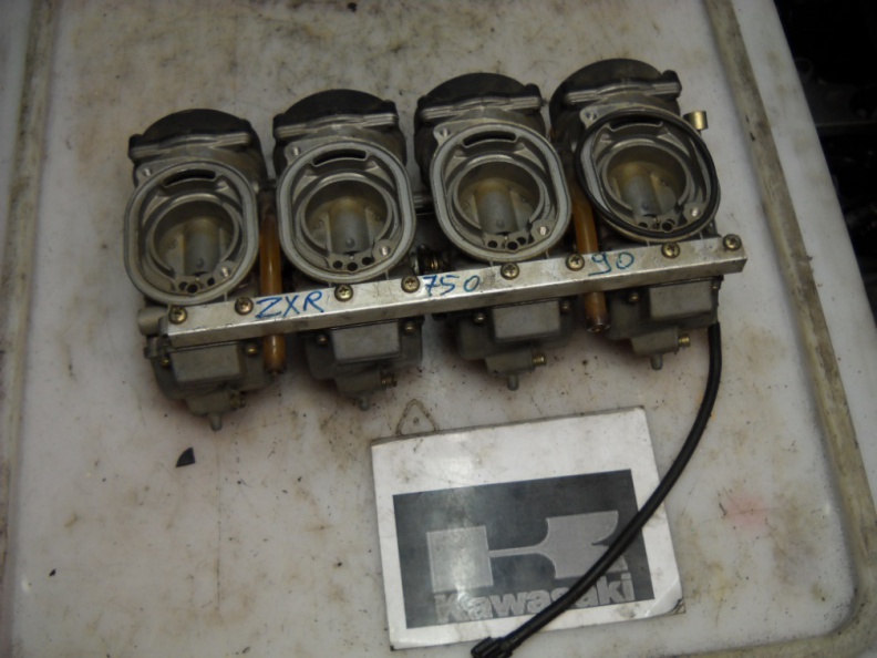 ZXR 750 90 CARBURATORI