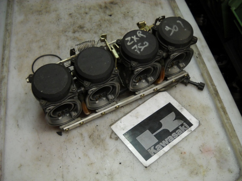 ZXR 750 90 CARBURATORI