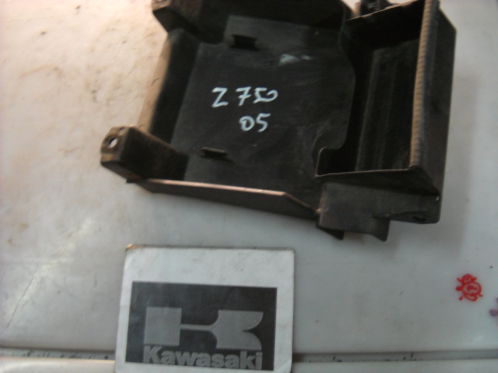 SOTTOCODA PARAFANGO KAWASAKI Z 750  05