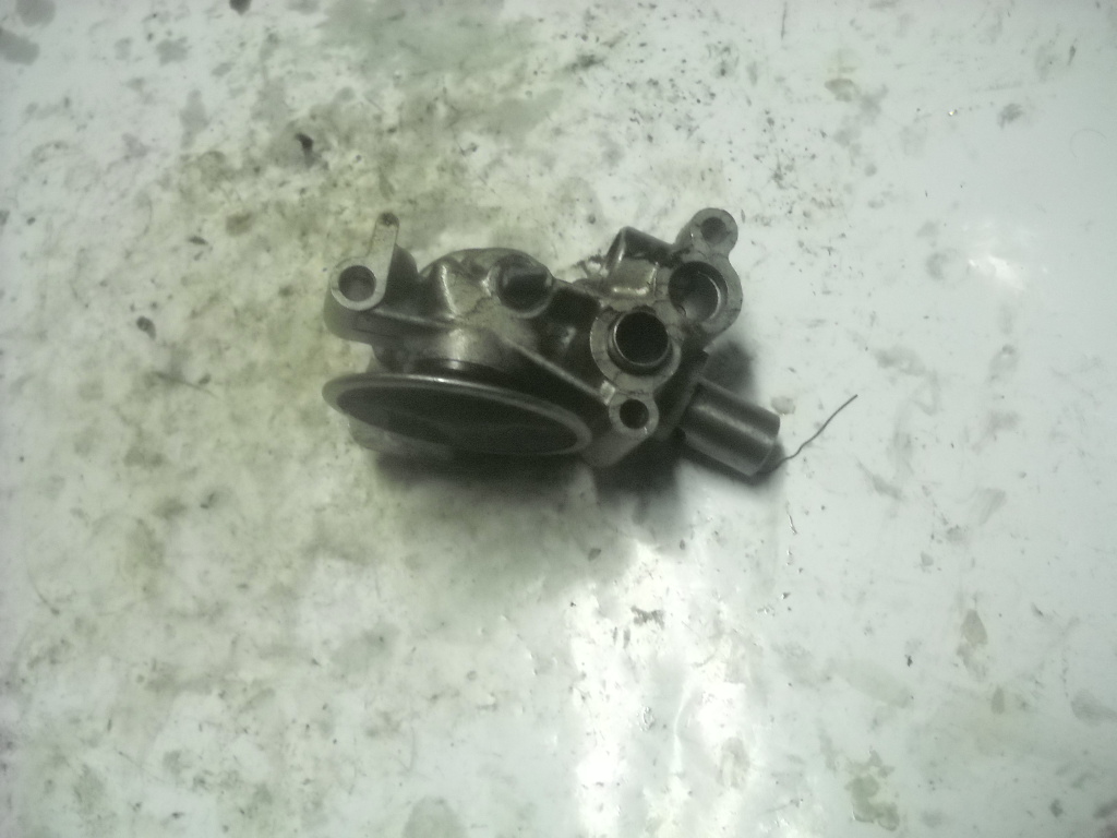 POMPA OLIO  HONDA XLV600 TRANSALP