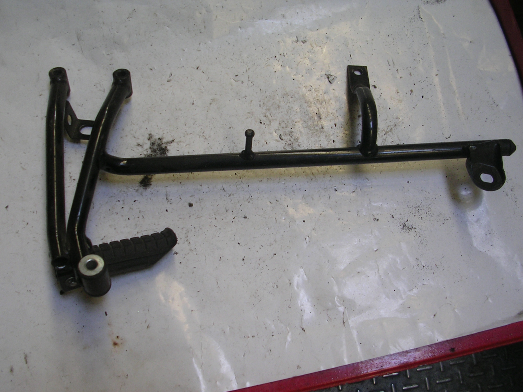 PEDANA PASSEGGERO SINISTRO HONDA CBR 600 87-90