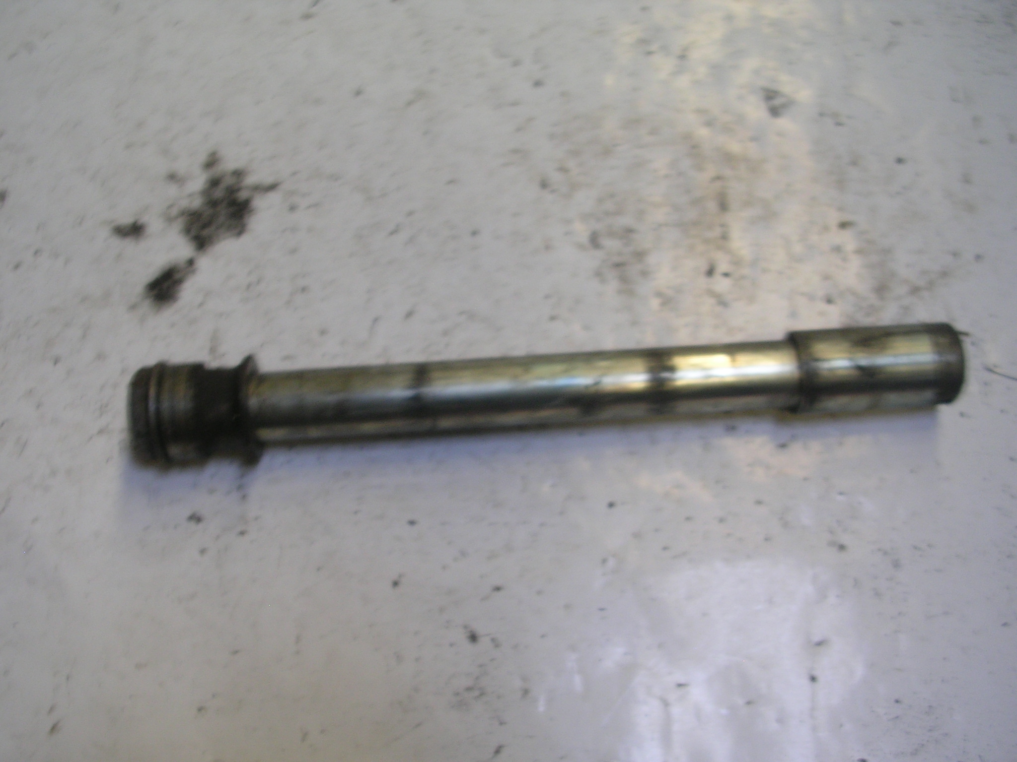 PERNO RUOTA ANTERIORE HONDA CBR 600 87-90