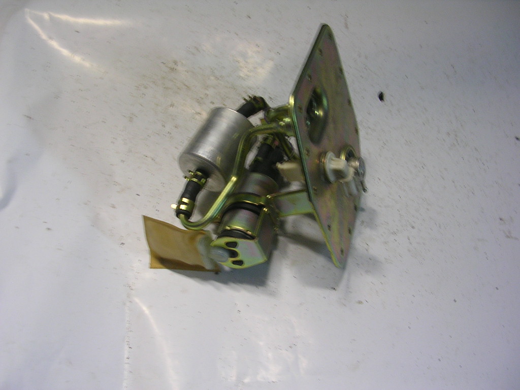 POMPA BENZINA  TRIUMPH SPRINT 955 RS 02-03