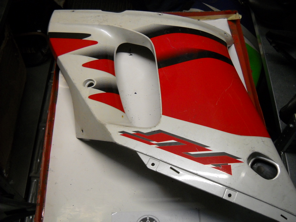 CARENA YZF R6 99-02