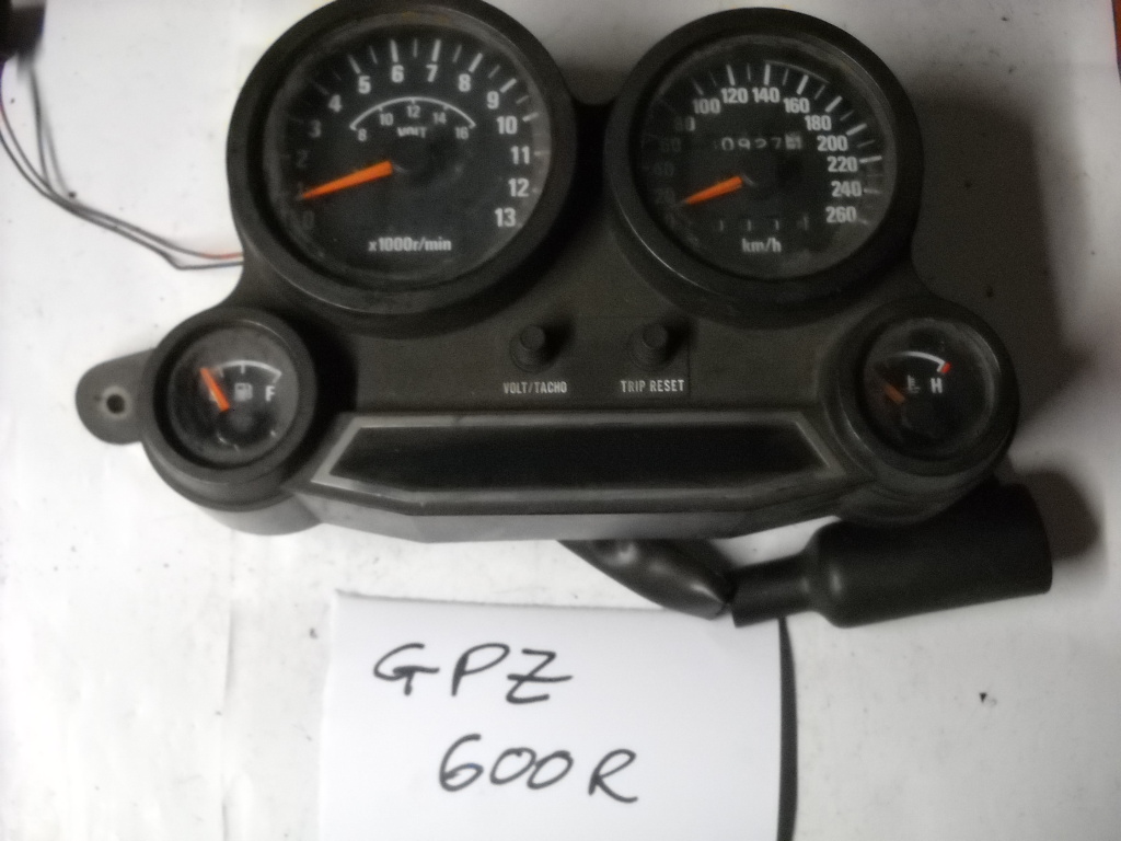 CRUSCOTTO STRUMENTAZIONE KAWASAKI GPZ 600 R