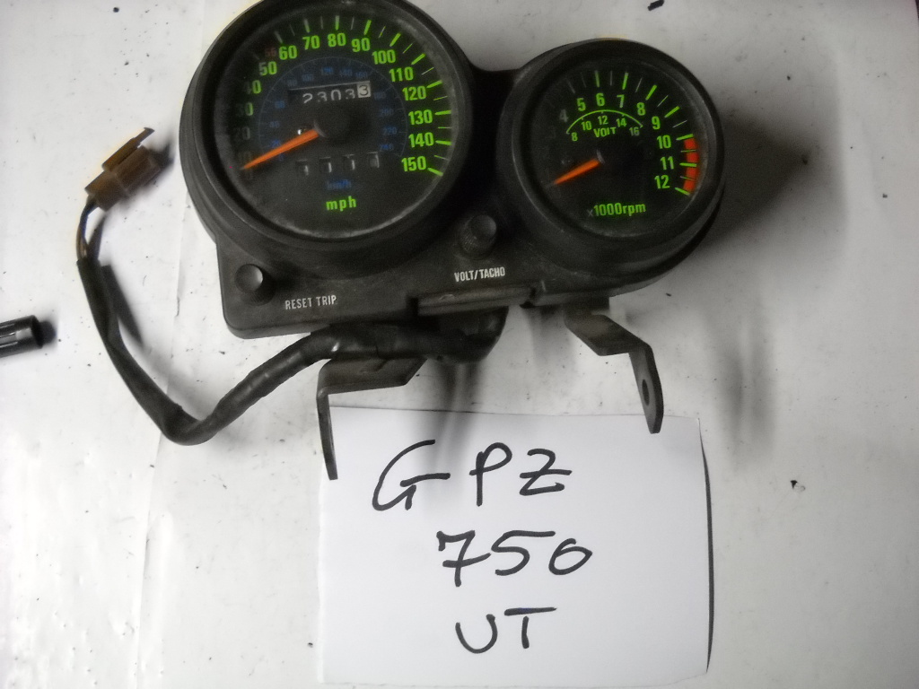 CRUSCOTTO STRUMENTAZIONE KAWASAKI GPZ 750 UNITRACK