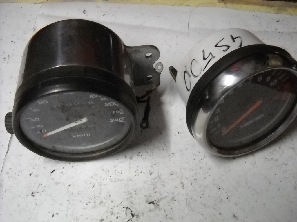 CRUSCOTTO STRUMENTAZIONE SUZUKI GS 500