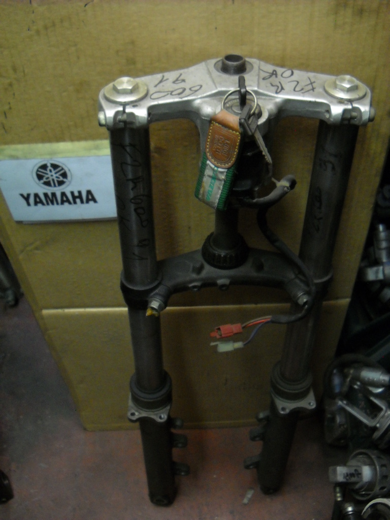 FORCELLA ANTERIORE YAMAHA FZR 600 '91
