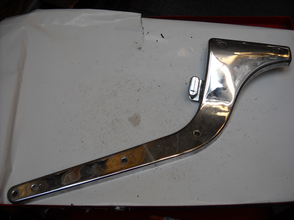 SUPPORTO PARAFANGO POSTERIORE KAWASAKI VN 800 ALL  YEAR