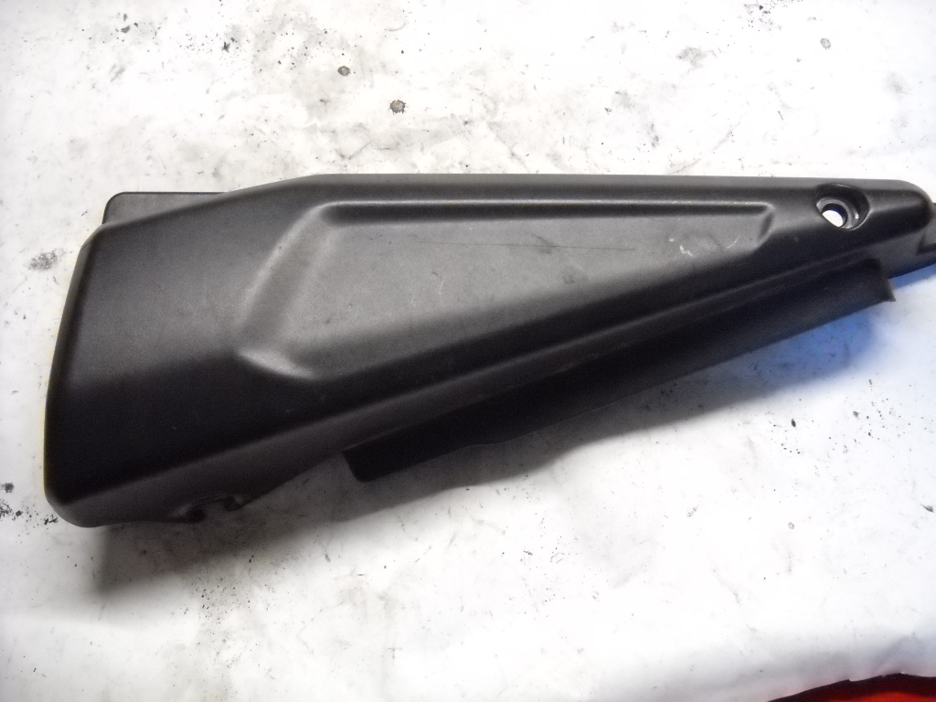 PLASTICA CARENA  YAMAHA FZS FAZER 01-05