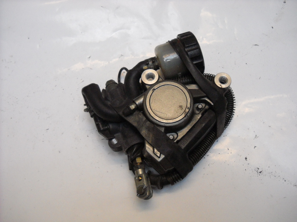 POMPA FRENO POSTERIORE  PINZA YAMAHA TRX 850